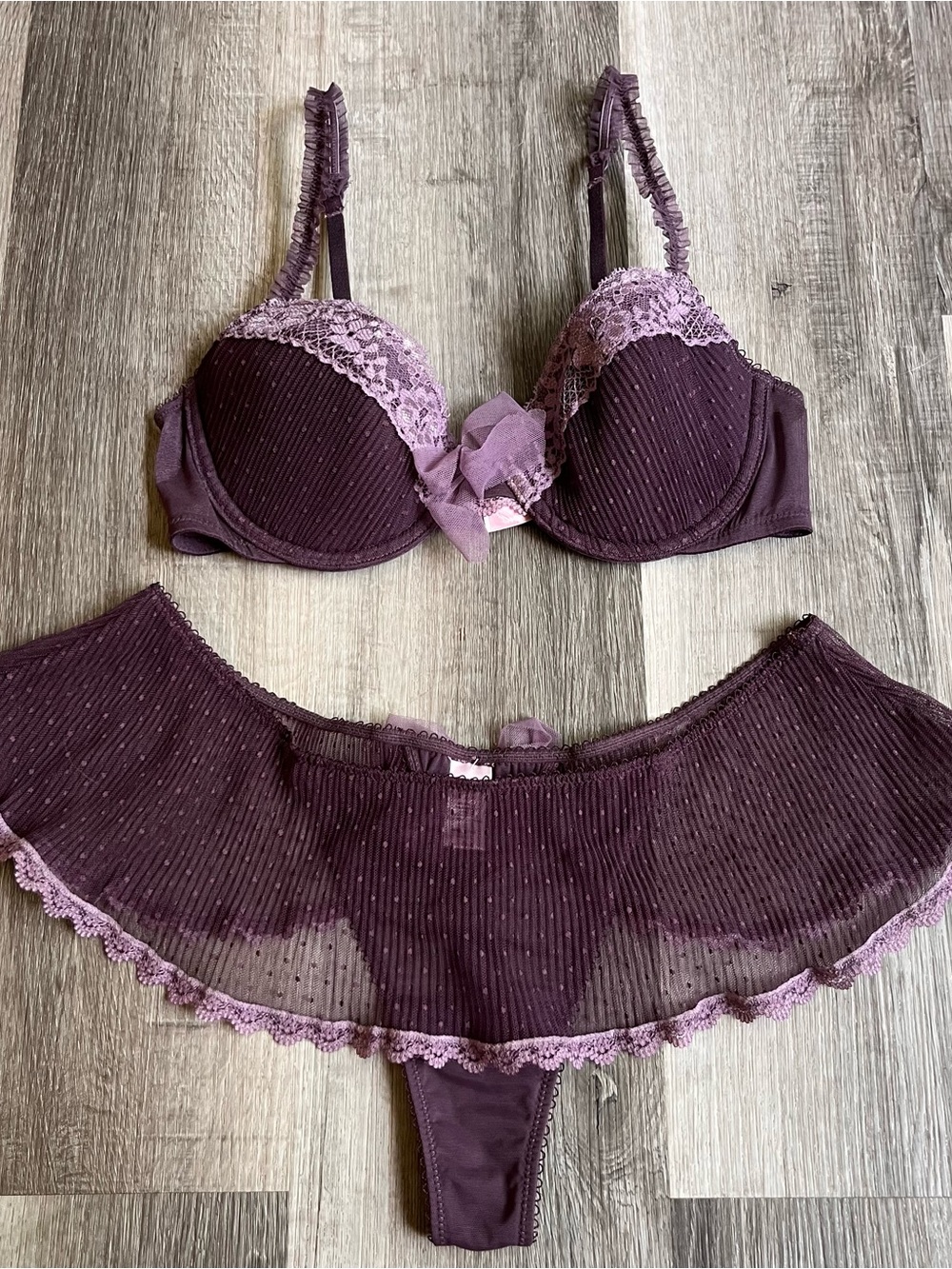 VNTG Y2K Victoria’s Secret Bra 34B & Panty Set-Supermodel Obsession Purple